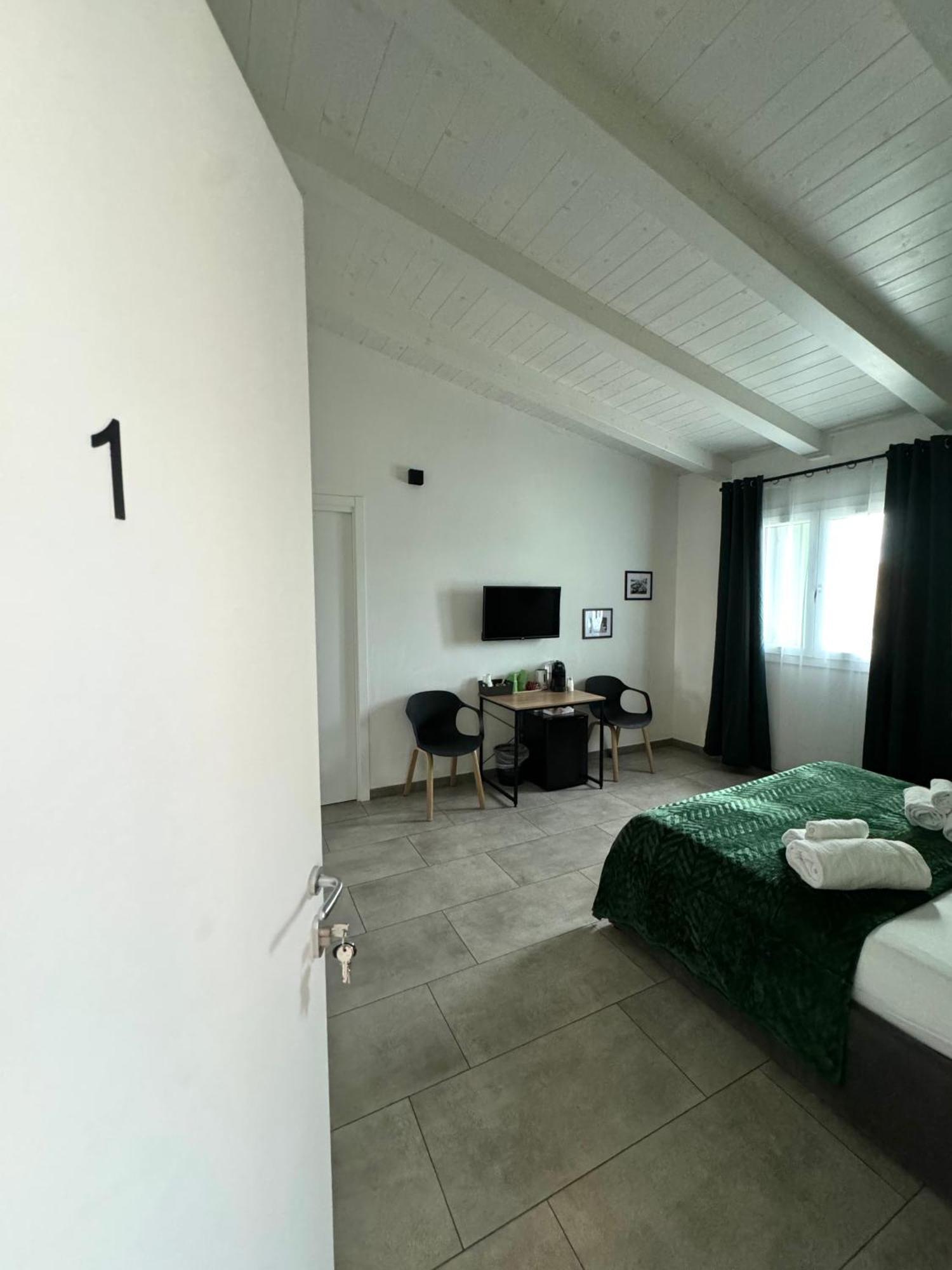 Citroom - Green City Rooms Olbia Exterior foto